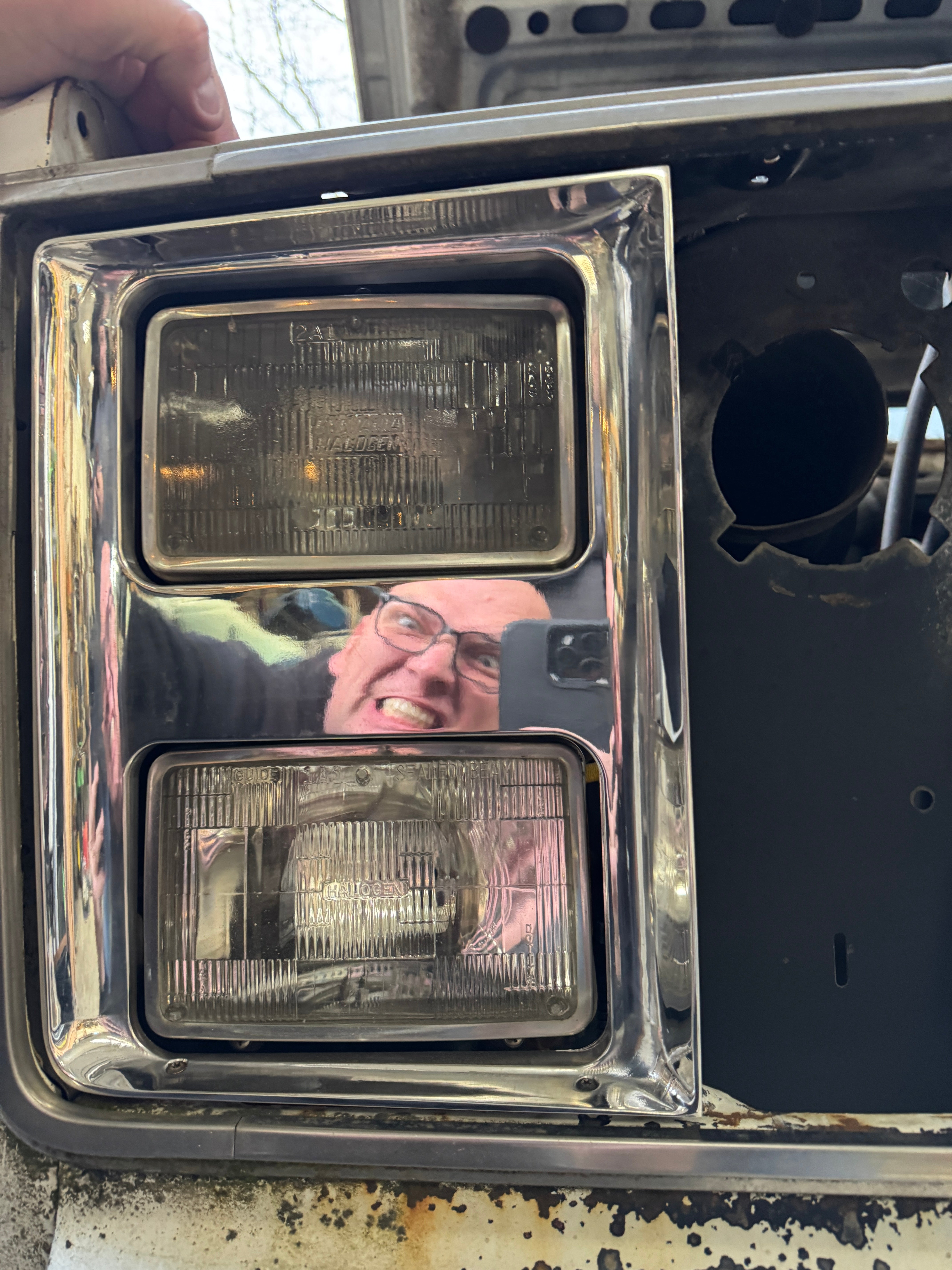 Billet Aluminum Headlight Bezels 1985-87 Chevrolet Truck