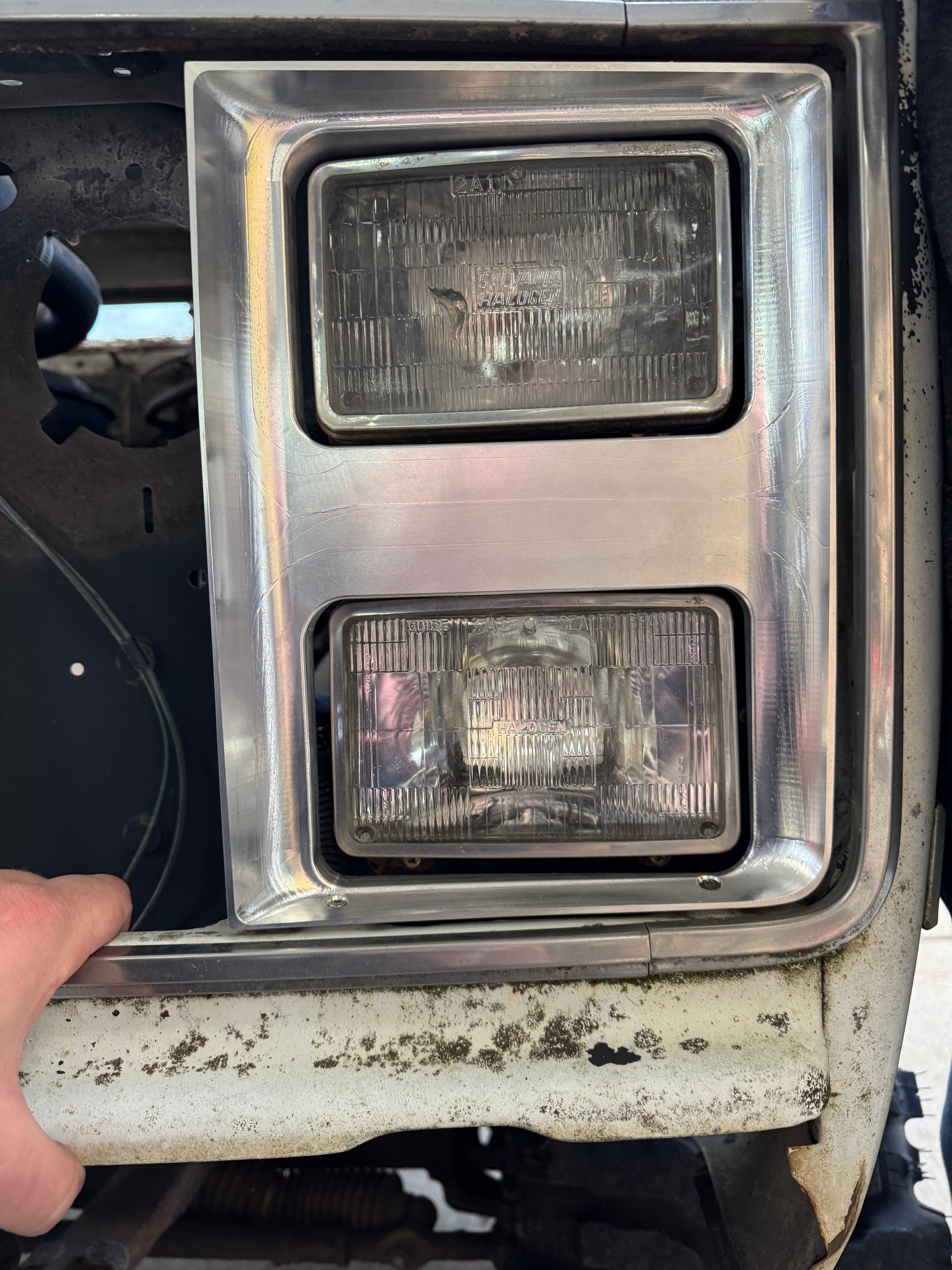 Billet Aluminum Headlight Bezels 1985-87 Chevrolet Truck