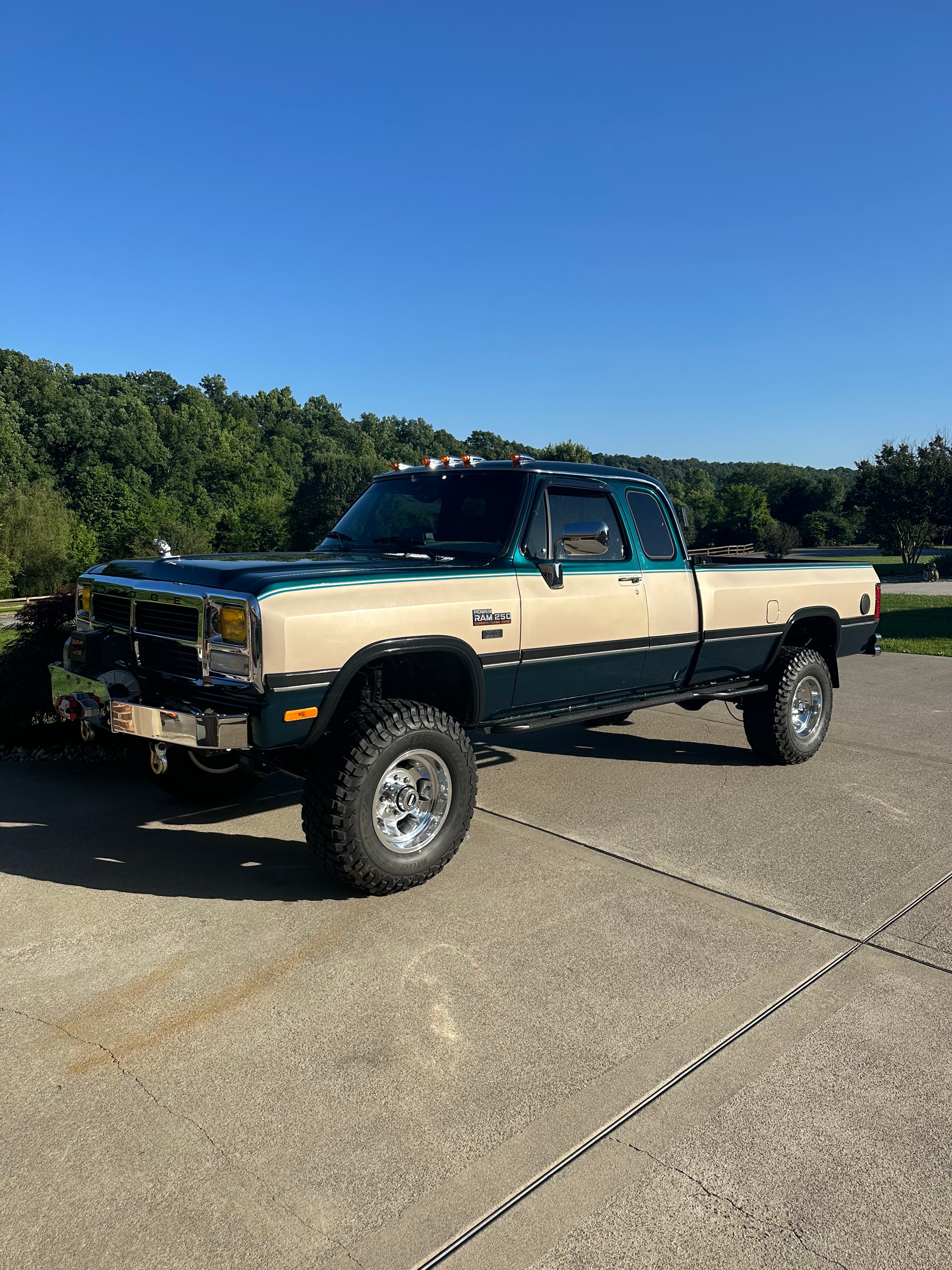 'GOAT' winch bumper - DODGE trucks